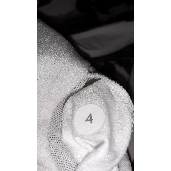 Lululemon Sz 4 Athletica ARIA Tank Top Brisk Bloom Floral EUC - Picture 8 of 9